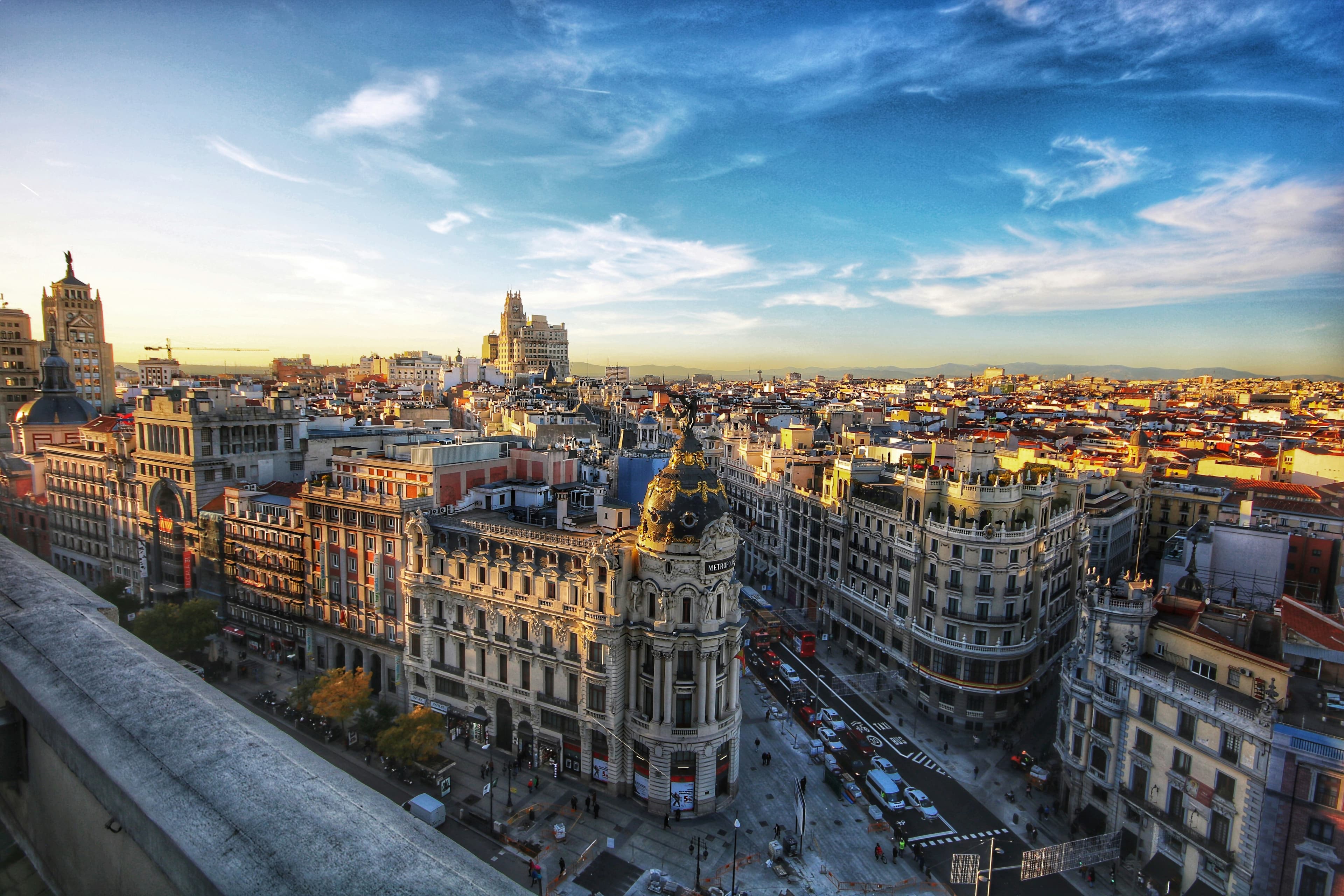 Contrato alquiler local comercial Madrid