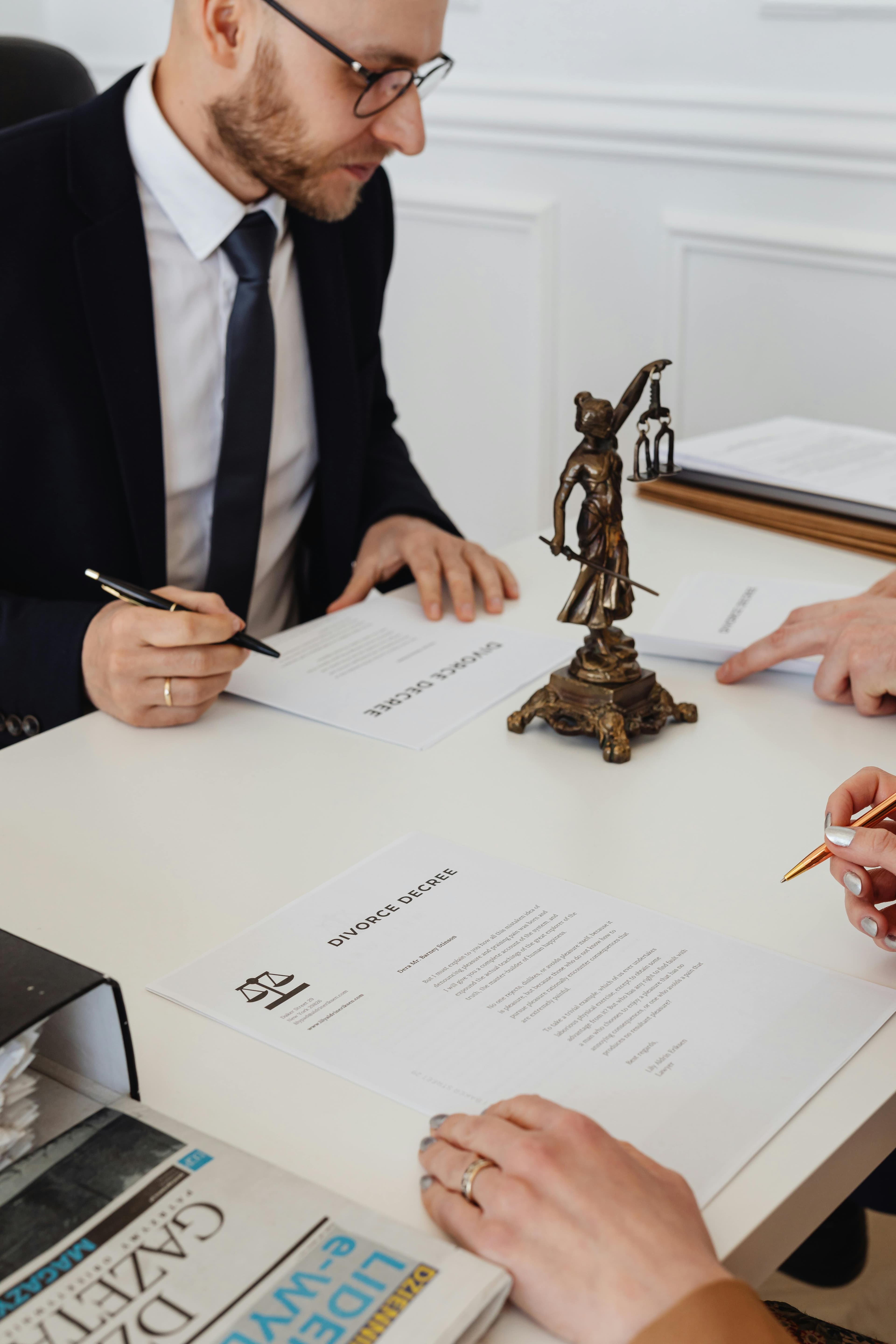 Firma de contrato de arras penitenciales
