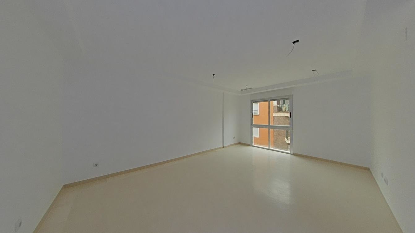 Vivienda en C/ Hermanos López Santos - Elche -